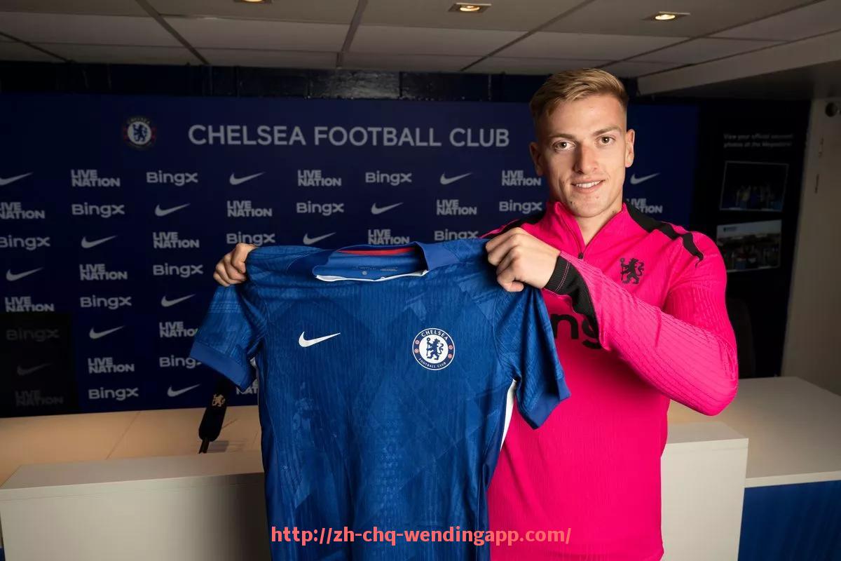 问鼎娱乐官网-世俱杯场上队长表现排名及其对球队凝聚力的影响